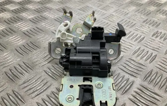 Audi A3 S3 8V Tailgate/trunk/boot lock/catch/latch 4H0827505A