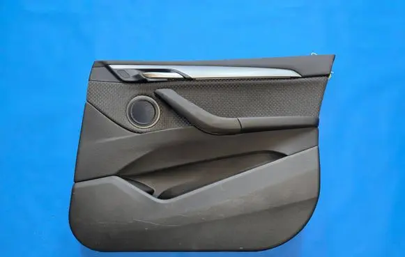 BMW X1 F48 F49 Front door card panel trim