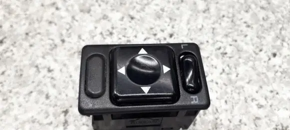 Subaru Impreza IV Fog light switch 