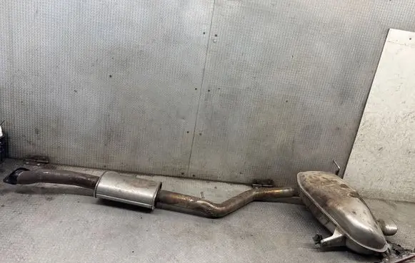 BMW 1 E81 E87 Muffler/silencer 7564180 7577603