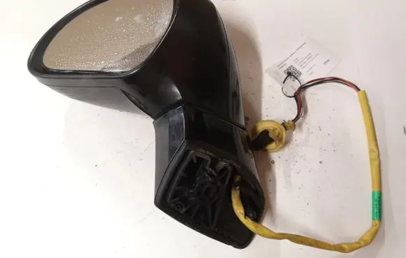 Front door electric wing mirror
