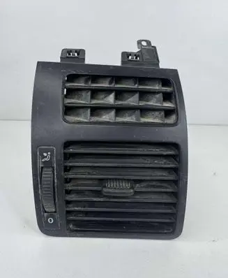 Volkswagen Touran I Dashboard side air vent grill/cover trim 1T0819704B