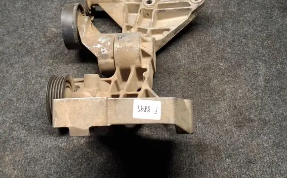 Mercedes-Benz A W168 Generator/alternator bracket A6882020540