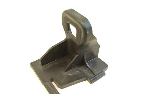 Audi Q3 8U Headlight/headlamp mounting bracket 8U0805333A