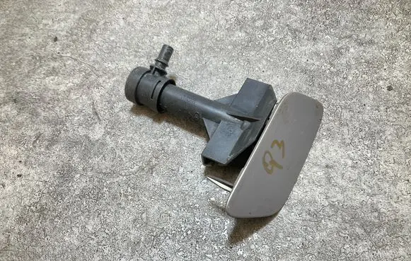 Audi Q3 8U Headlight washer spray nozzle 8U0955102 0327570100 07082011