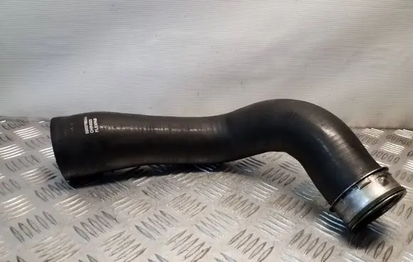 Jeep Grand Cherokee (WK) Intercooler hose/pipe 55037962AA