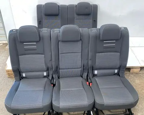 Toyota Verso Rear seat 