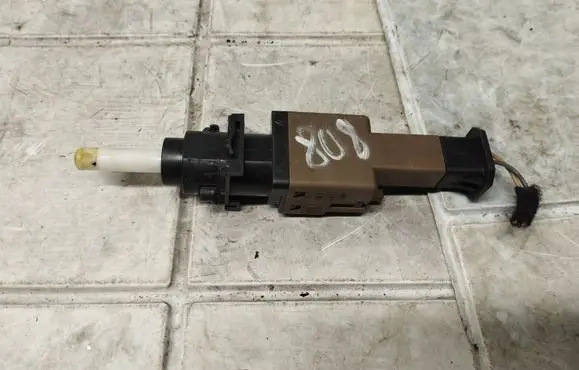 Fiat Croma Brake pedal sensor switch 46840511
