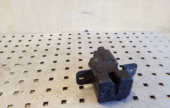 KIA Sorento Tailgate window lock/catch/latch 871303E000