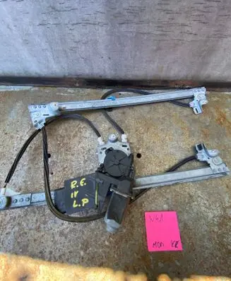 Renault Espace IV Front door window regulator with motor 