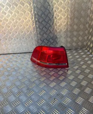 Volkswagen PASSAT B7 Rear/tail lights 3AF945095C