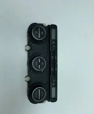 Volkswagen PASSAT B6 Climate control unit 74677513