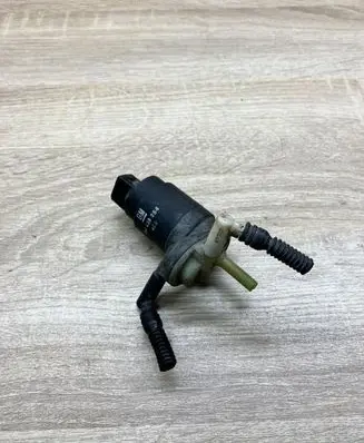 Opel Meriva A Windscreen/windshield washer pump 24439254