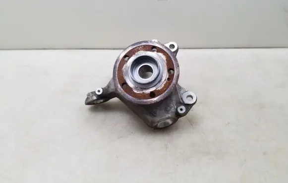 Mercedes-Benz GLA H247 Front wheel hub