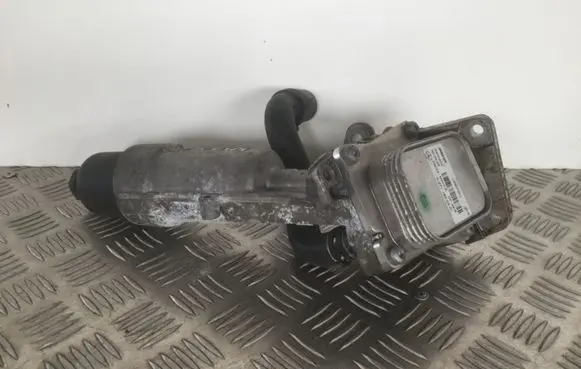 Mercedes-Benz CLC CL203 Oil filter mounting bracket A2711880401 U6907001 A2711801310