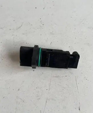 Audi A3 S3 8L Mass air flow meter F00C2G2027