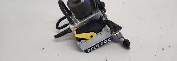 Peugeot 206 ABS Pump 10097011143 BSS3L10LH6 5WK84108