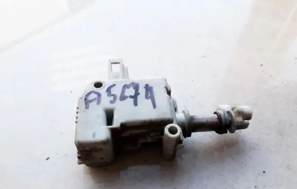 Volkswagen Golf IV Central locking motor 3B0959782