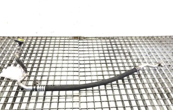 Air conditioning (A/C) pipe/hose