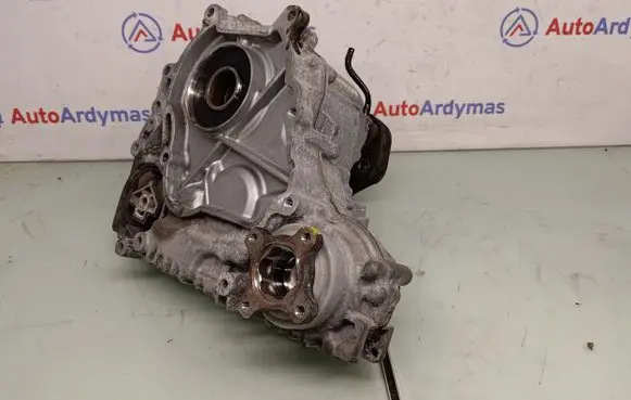 BMW 3 F30 F35 F31 Gearbox transfer box case 8643150 27108643150 8623347