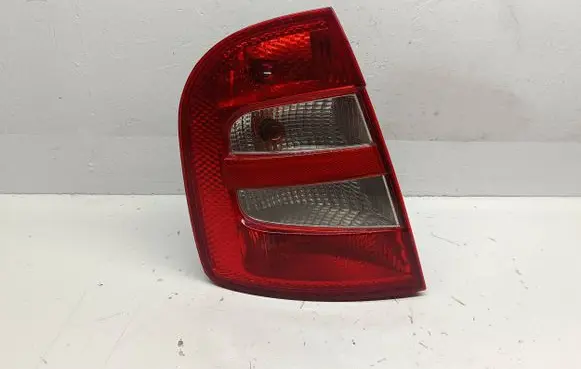 Skoda Fabia Mk1 (6Y) Rear/tail lights 6Y6945095D 6Y6945111C
