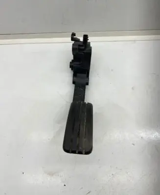 Renault Trafic III (X82) Accelerator throttle pedal 180024289R 25420A