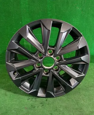 Toyota Highlander XU70 R20 alloy rim 