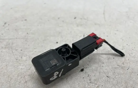 Opel Insignia B Airbag deployment crash/impact sensor 13509730