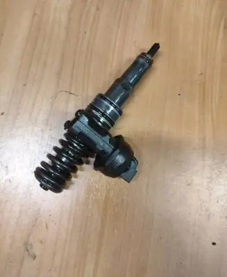 Audi A3 S3 8L Fuel injector 038130073ag 0986441559