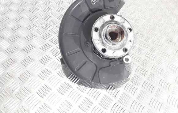 Volkswagen PASSAT B7 Front wheel hub spindle knuckle