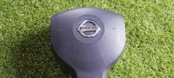 Nissan Note (E11) Steering wheel airbag 305566410