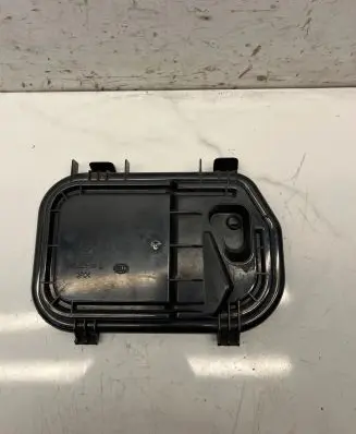 Audi A6 S6 C6 4F Headlight/headlamp dust cover 16016300