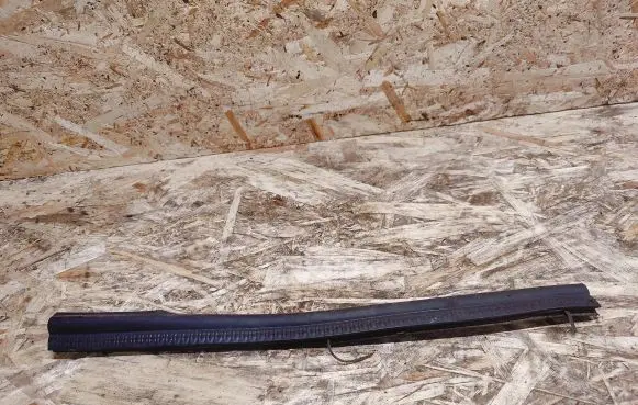 Mercedes-Benz S W140 Engine compartment rubber 