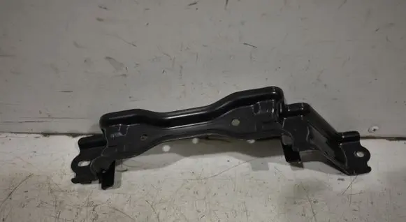 Battery bracket