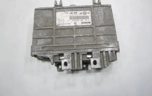 Volkswagen Golf III Engine control unit/module 3A0907311 26SA3606 0261203593