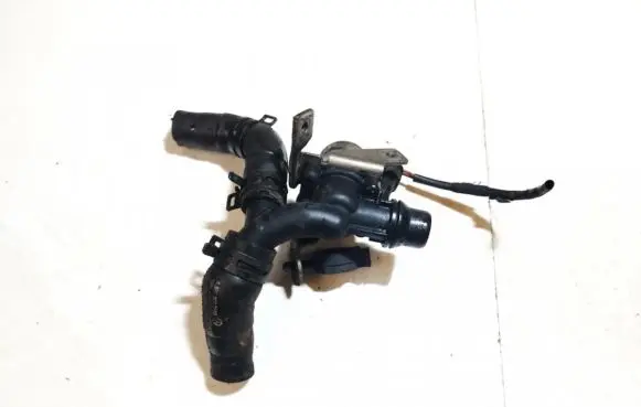 Mercedes-Benz E W212 Coolant heater control valve A6512000231 4012229A