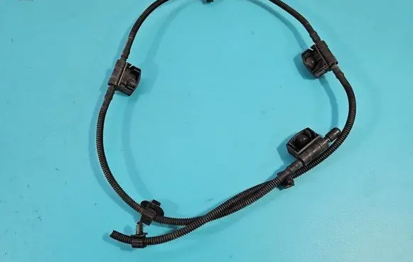 Windshield washer spray nozzle
