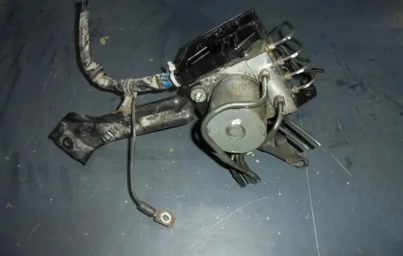 Subaru Impreza III ABS Pump 27536FG041