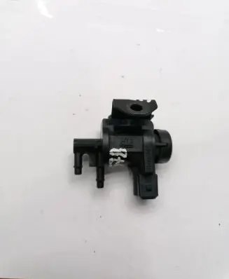 Volkswagen Golf IV Vacuum valve 1J0906283A