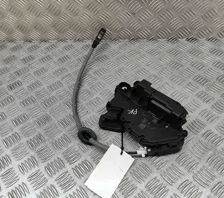 Volkswagen T-Roc Coupe door lock (next to the handle) 5TB837015C