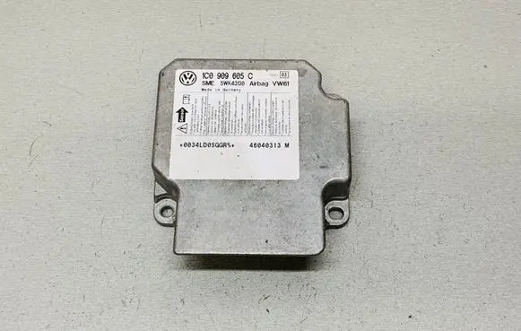 Volkswagen PASSAT B5.5 Airbag control unit/module 1C0909605C