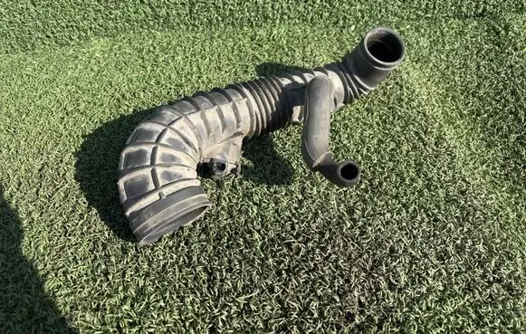 Mercedes-Benz Vito Viano W639 Intake resonator 6395281182 A6395281182