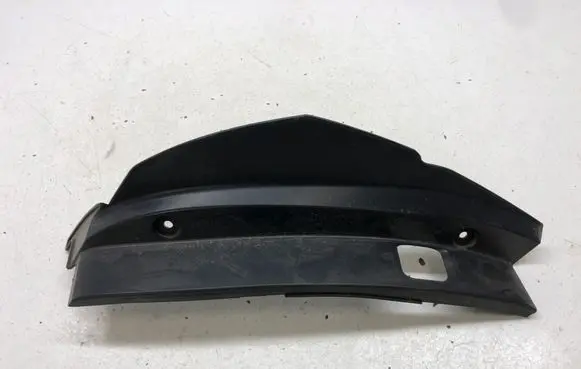 Subaru Legacy Rear/tail light trim molding 42220952