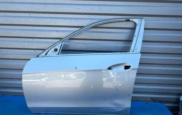 Mercedes-Benz E W212 Front door 