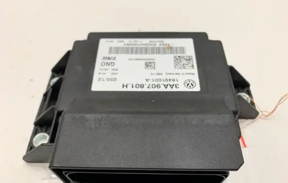 Volkswagen PASSAT CC Brake system control unit/module 3AA907801H