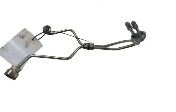 Volvo V60 Fuel injector supply line/pipe 