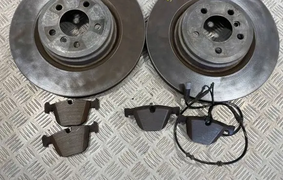 BMW 7 F01 F02 F03 F04 Rear brake disc 