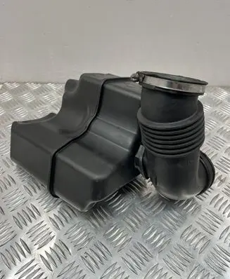 BMW 5 E60 E61 Intake resonator 7571463 70322007 10991213