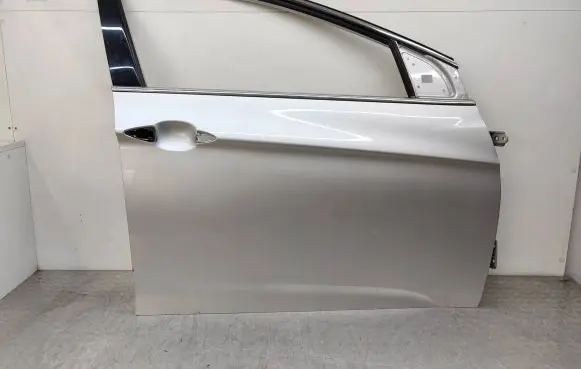 Hyundai i40 Front door