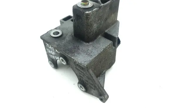 Bentley Flying Spur Power steering pump mounting bracket 07D145879F